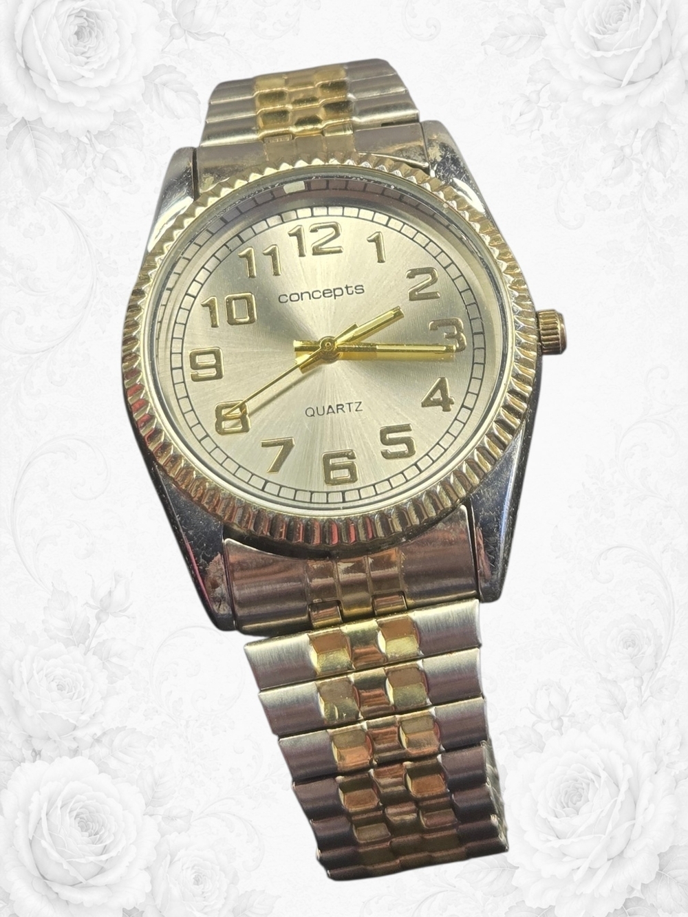 Concepts Men's Two-Tone Gold and Silver Quartz Watch